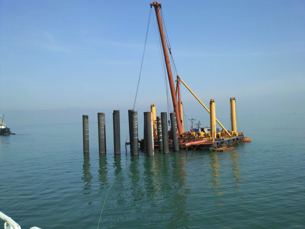 Crane platform used for installing dolphin piles